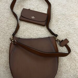 Coach Tan Leather Shoulder Bag with Wallet